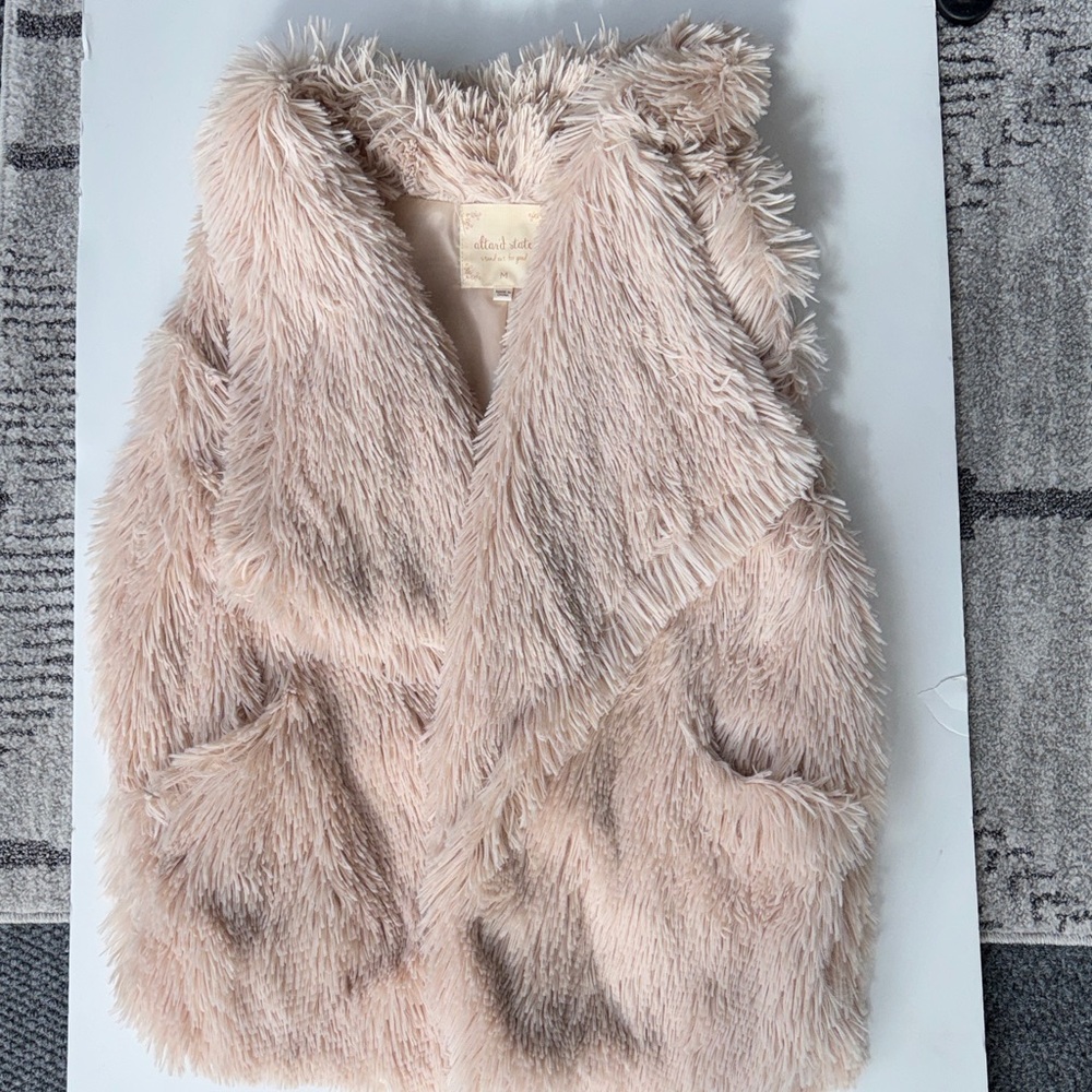 Altar'd State Faux Fur Vest in blush pink/cream